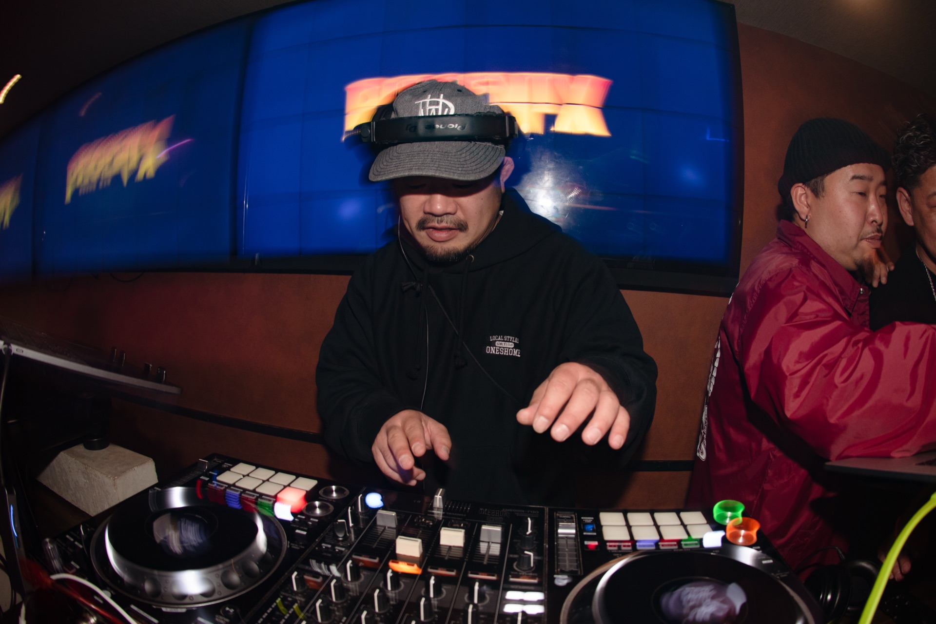 TRIBE店内・DJイベントの夜