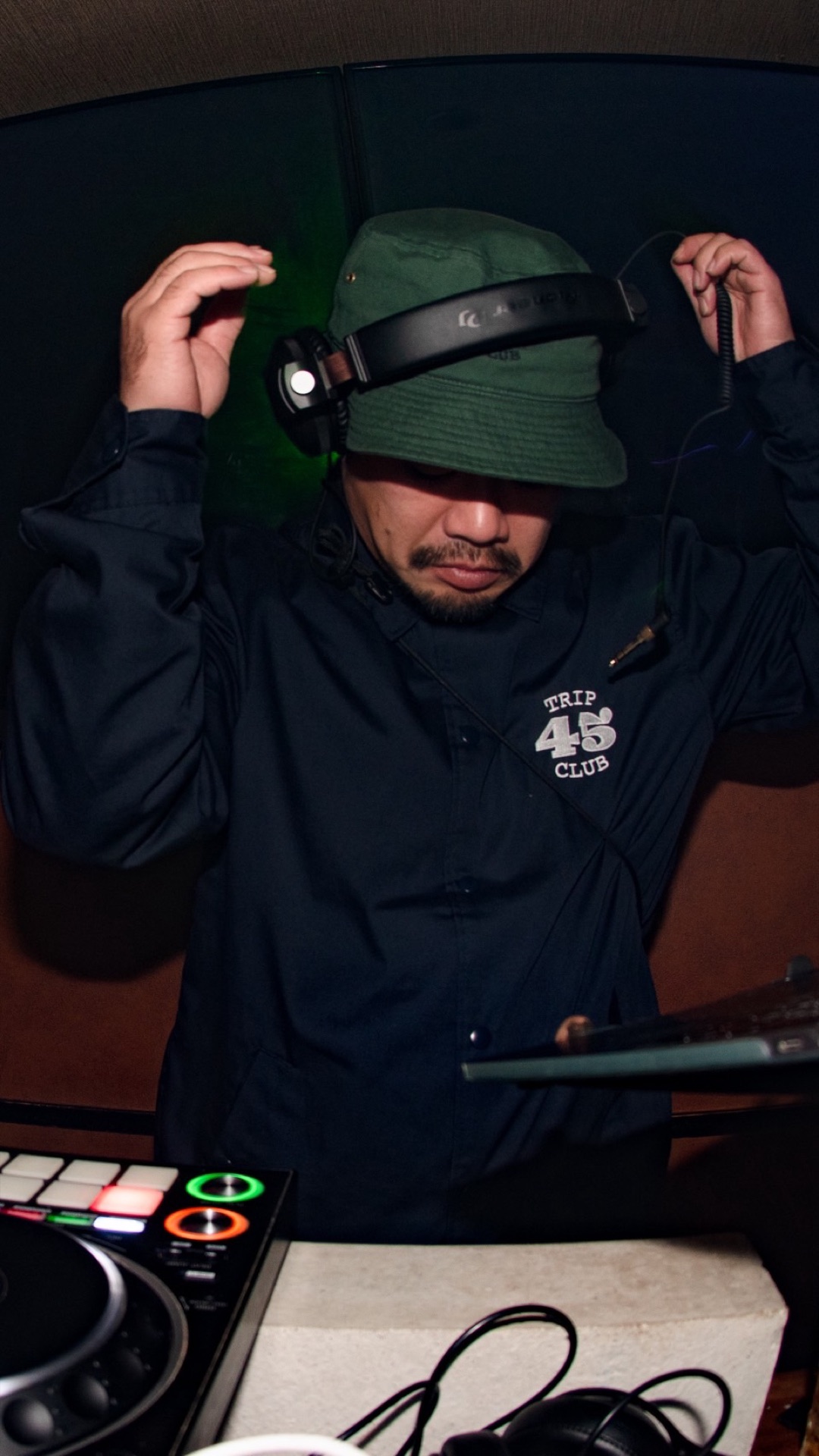 DJプレイ